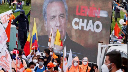 Ecuador comenzó a votar para elegir nuevo presidente en medio de una profunda crisis económica y sanitaria