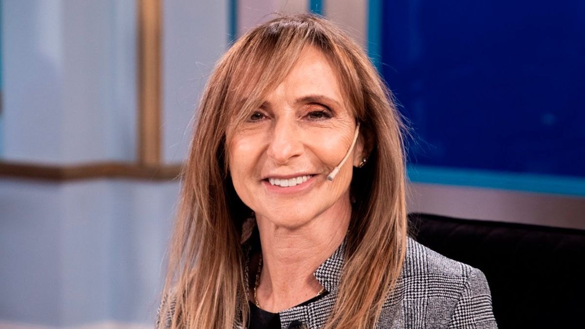 Acusan a Gladys Florimonte de usar un un tema sin autorización.