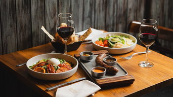 San Valentín en Buenos Aires: cenas con fuego, vino y rituales para celebrar el amor