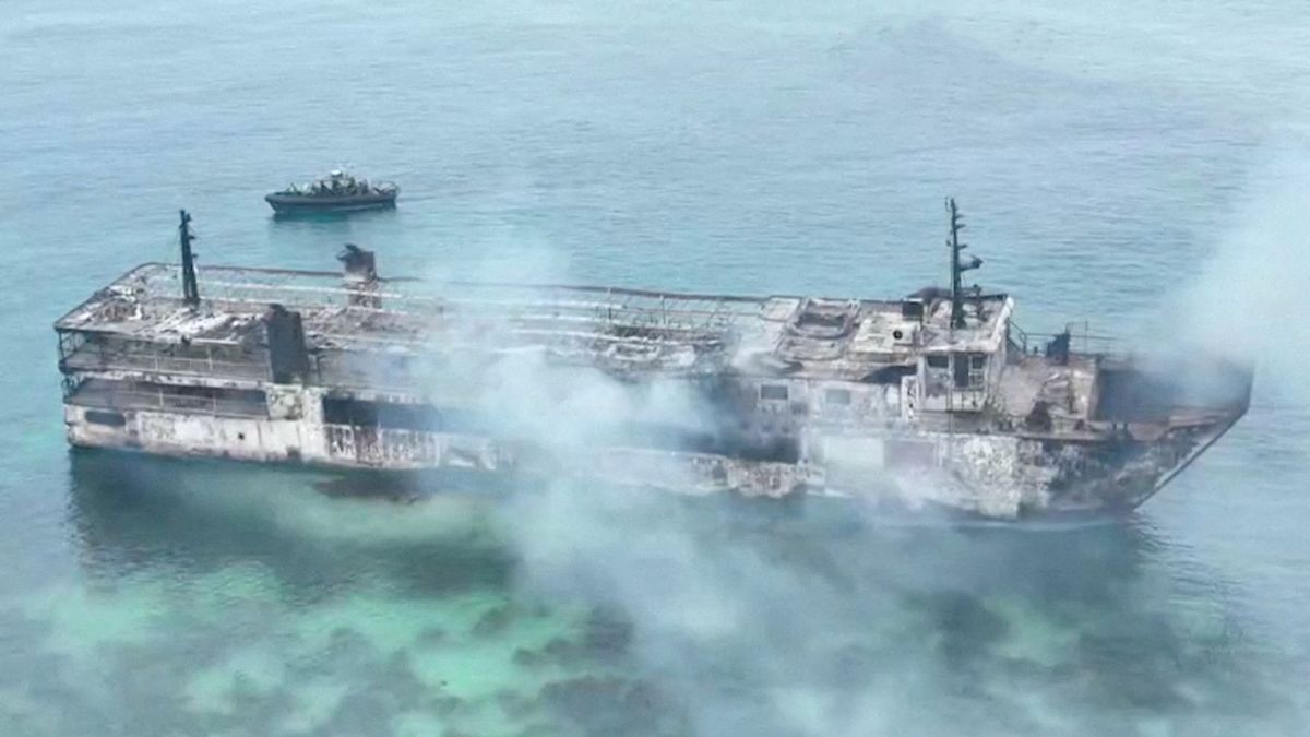 Un ferry se incendió con 117 personas a bordo momentos antes de amarrar en el puerto. (Foto: Reuters)