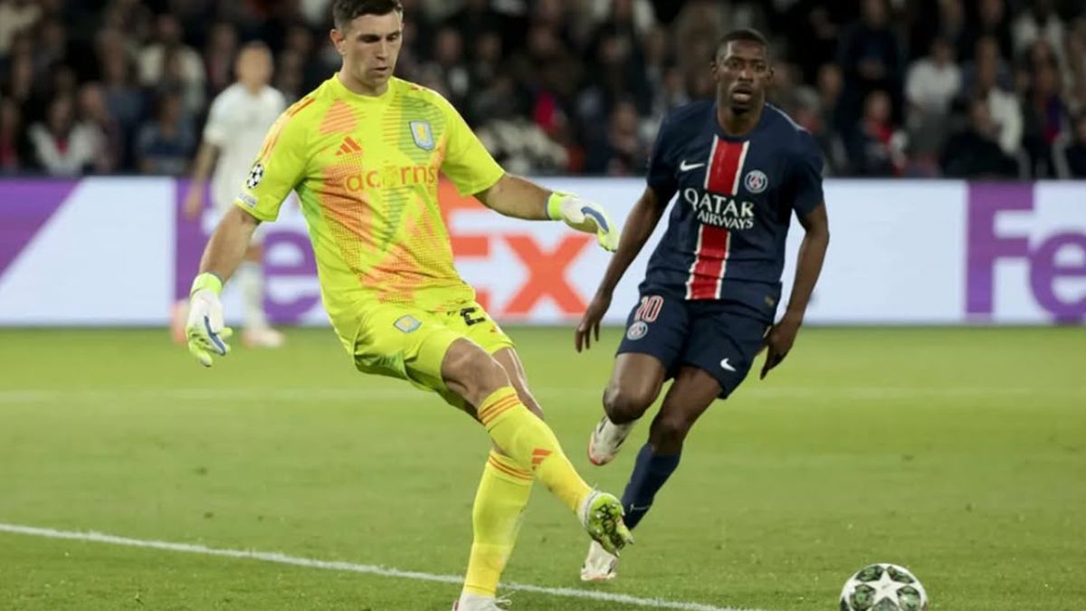 Dos campeones del mundo frente a frente. Dembele (PSG) y el Dibu (Aston villa) en la Champions League de 2025. El momento culminante del Aston Villa. (Foto: Gentileza TyC)