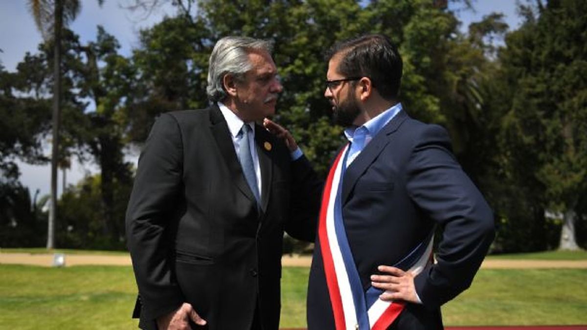 El presidente Alberto Fernández recibirá este lunes a su par chileno Gabriel Boric