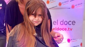 tiene 5 anos y dono su larguisimo pelo para las enfermas de cancer: se lo voy a dar a alguien que lo necesita tiene 5 anos y dono su larguisimo pelo para las enfermas de cancer: se lo voy a dar a alguien que lo necesita