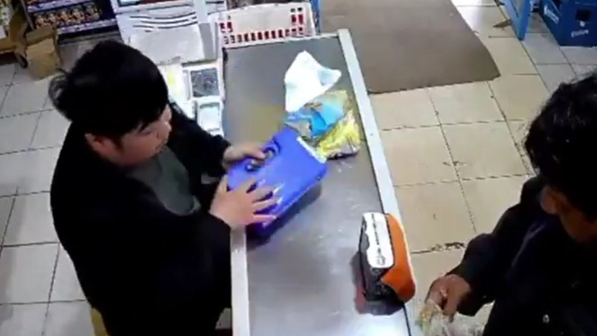 El dueño de un supermercado chino de Pérez Millán