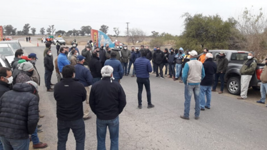 Asamblea en Tucumán: productores piden que los dejen ingresar a Santiago del Estero