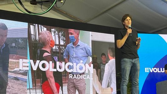Con críticas a Juntos por el Cambio y la decisión de ser candidato en Ciudad, Martín Lousteau lanzó Evolución Radical a nivel nacional