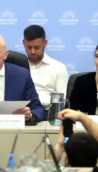 En medio de la discusión por las auditorías, el Gobierno insiste en sacarle fondos a obras públicas para financiar las universidades