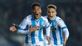 ¡Basta de barbarie! Brutal apriete en pleno bar de hinchas a un futbolista argentino