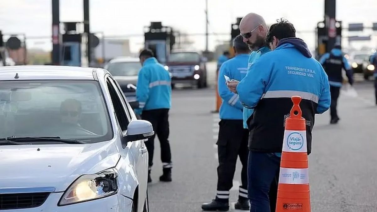 Se modificaron los valores de las multas de tránsito en la provincia de Buenos  Aires: cuánto costarán