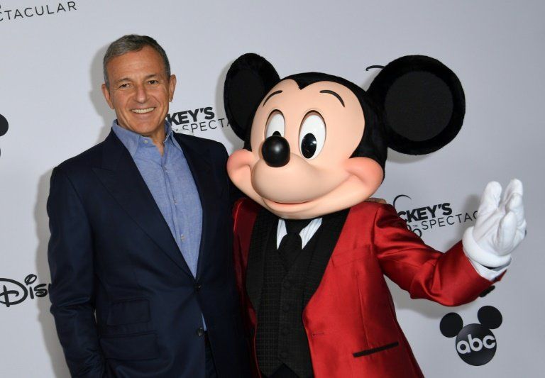 Nueva etapa en Disney: Bob Iger, el CEO, da un paso al costado