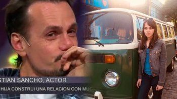 christian sancho llora a su hija que vive a miles de kilometros de distancia