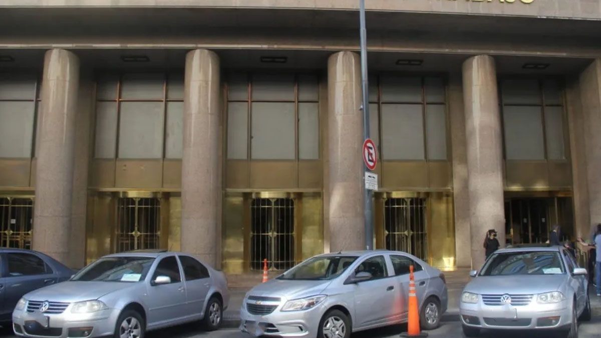 La secretaría de Comercio derogó 69 normas para disminuir la burocracia y fortalecer el comercio. (Foto: A24.com)