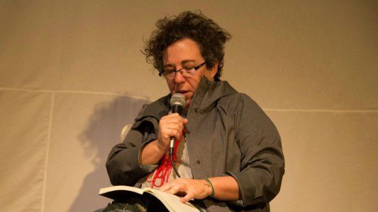 “Las aventuras de la China Iron”, de Gabriela Cabezón Cámara, el libro de junio de “Nadie Nace Lector”, el club de lectura de A24.com