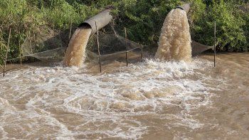 COVID-19 en caca: Aysa analizará concentración del virus en restos humanos en los barrios para realizar una vigilancia epidemiológica