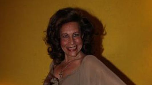 Antonio Gasalla presenta a una artista Divina