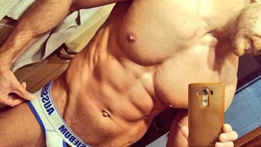 El actor porno que comenzó su campaña en las redes para entrar al Bailando 2017