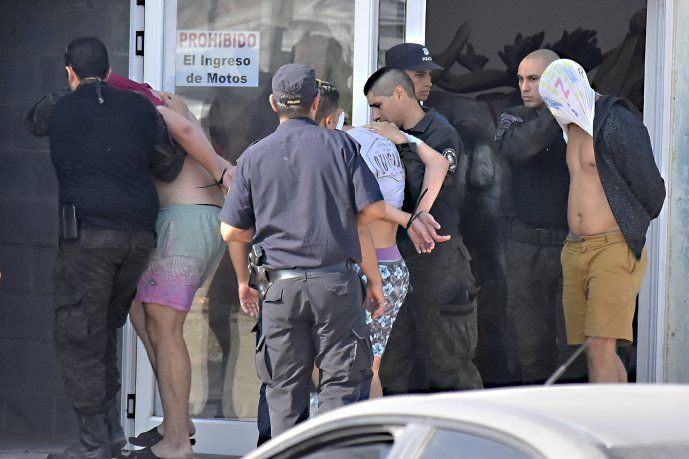 Piden la prisión preventiva de ocho de los rugbiers acusados por el crimen de Fernando y la liberación de otros dos