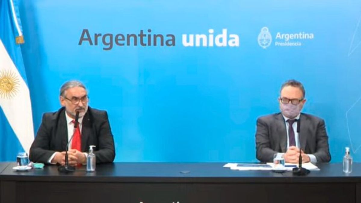 Los ministros Luis Basterra, de Agricultura, y de Desarrollo Productivo, Matías Kulfas, anunciaron el martes el nuevo esquema de exportación de carne vacuna.