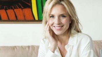 Carla Peterson en bikini y a cara lavada: Somos mujeres y somos divinas