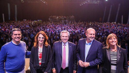 Alberto Fernández viajó a Rosario, bajó el tono y habló de federalismo