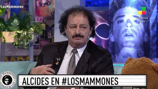 Alcides contó el particular lugar donde guarda los moños de los regalos