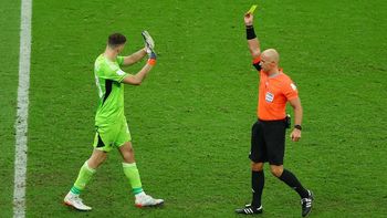 La FIFA evalúa modificar el reglamento para la ejecución de penales. La FIFA evalúa modificar el reglamento para la ejecución de penales.