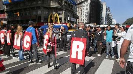 Rodrigo La Hiena Barrios: Continúa el repudio hacia el boxeador
