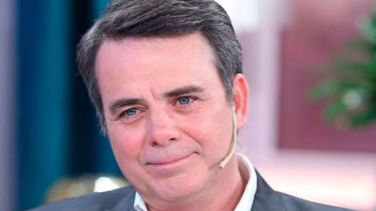 Se conocieron detalles sobre la evolución de Tato Young a un mes de haber sufrido un ACV