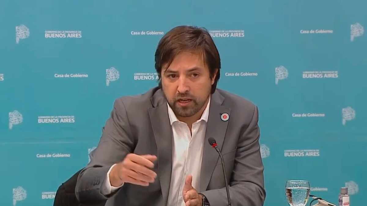Nicolás Kreplak ofreció una conferencia de prensa en La Plata.