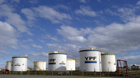 YPF proyecta invertir 2700 millones de dólares en el 2021