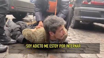 Chocó a dos autos, intentó atropellar a un policía y se justificó: Estoy drogado