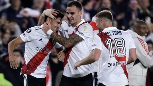 River derrotó a Sporting Cristal por 4-2 jugando con diez y logró su primera victoria en la Copa Libertadores