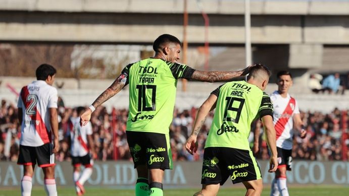 River perdió por 2-1 contra Barracas Central y cortó una racha de tres victorias seguidas