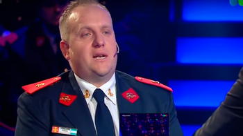 El bombero que emocionó a todos: Tener este uniforme es llevarlo con honor y con orgullo