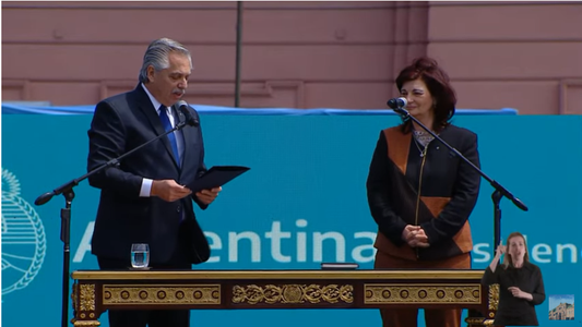 Alberto Fernández les tomó juramento a las nuevas ministras: Son tres grandes fervientes militantes