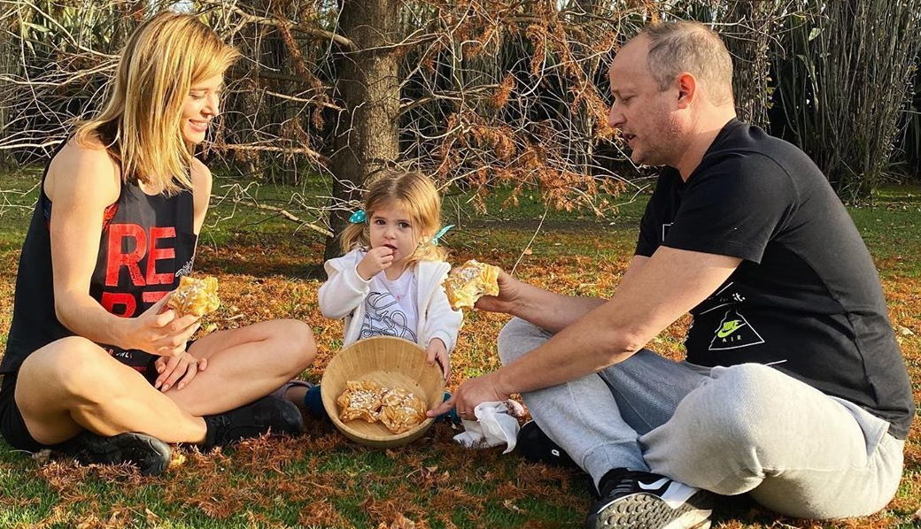 El video de Chloé Insaurralde: ¡Volvé rápido, papá, quiero jugar con vos!