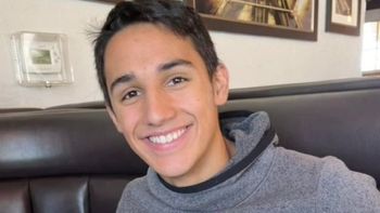 Un adolescente recibió 1.800 dólares de su madre por no utilizar las redes sociales durante seis años