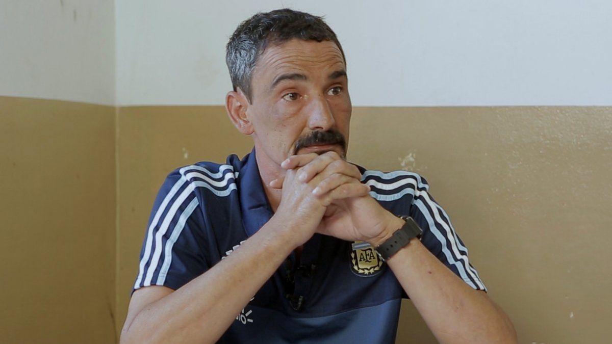 Tres años y medio para Bebote Álvarez por pedirle dinero a Holan para viajar a Rusia
