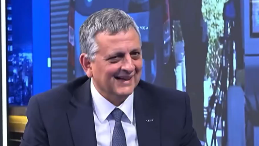 El inesperado desliz del presidente de YPF: le confesó a Feinmann en A24 cuándo vuelve Colapinto en la Fórmula 1