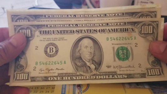 ¿Por qué pagan menos los dólares cara chica?