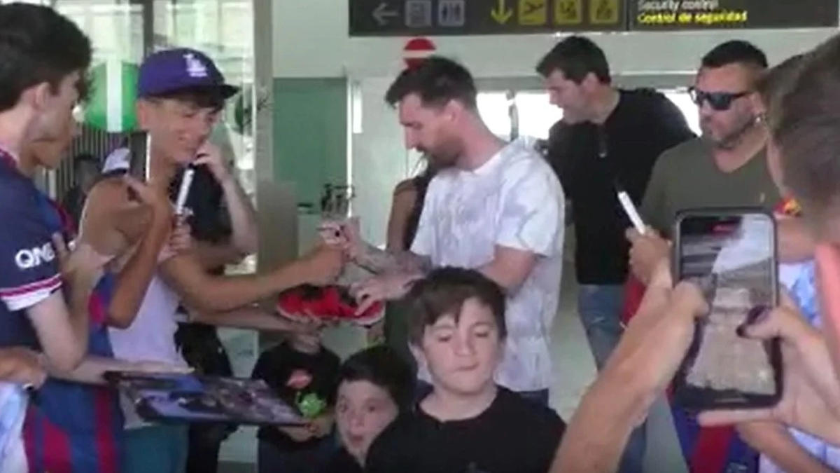 El video de la locura por Lionel Messi en su regreso a Barcelona: ¡Leo