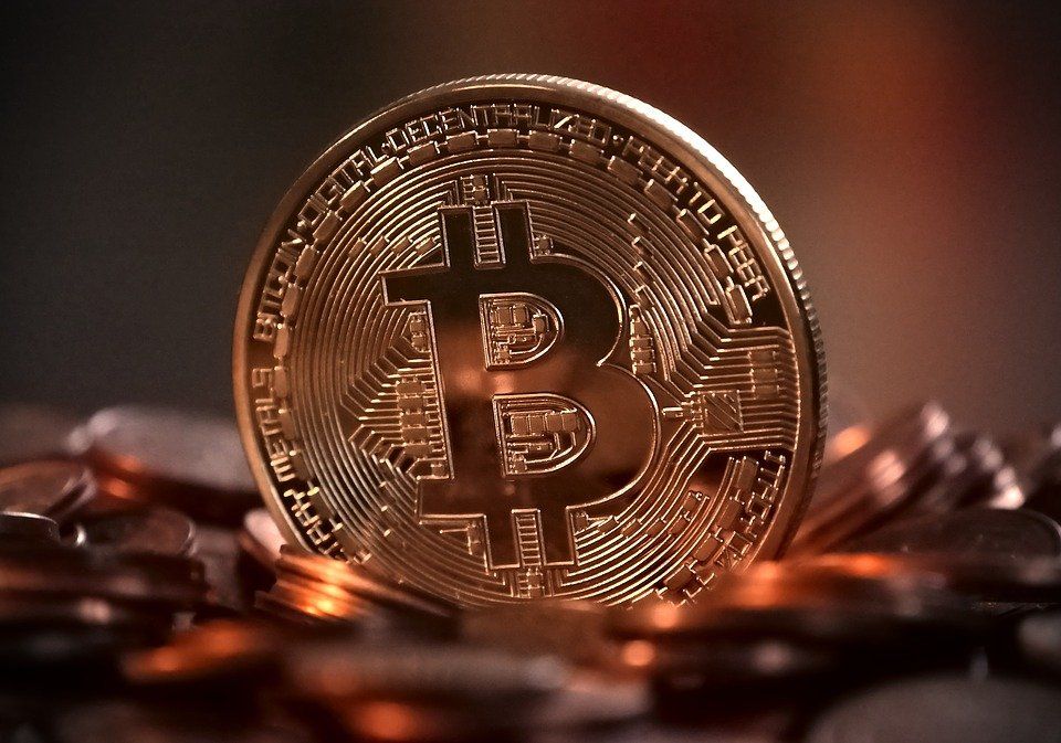 ¿Una criptomoneda en lugar del dólar? La propuesta que está estremeciendo a Costa Rica