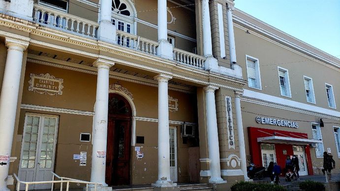 Una mujer atacó a su hija de 4 años en el baño de un hospital y le fracturó el cráneo