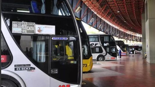 Rige el pase sanitario en micros de media y larga distancia: ¿qué sanciones se pueden aplicar si no se presenta el certificado de vacunación?