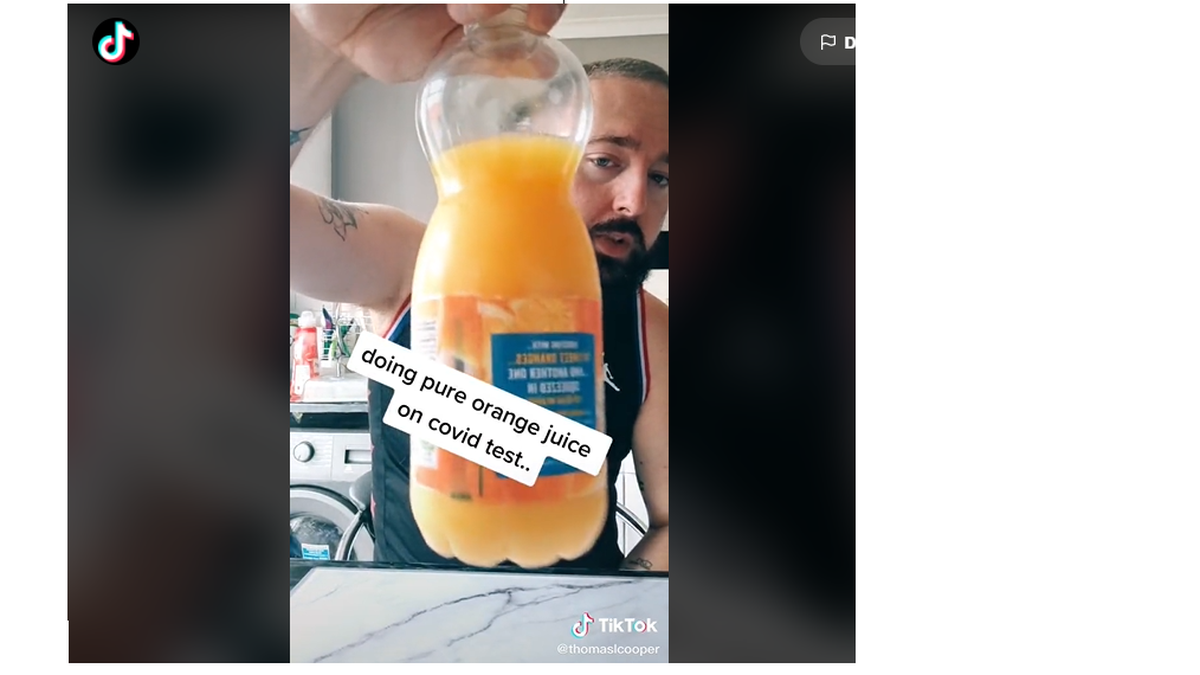 Thomas L Cooper viralizó por TikTok un método controversial para que el test rápido de covid de positivo.