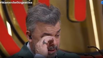 Donato de Santis se emocionó al despedir a la última eliminada de MasterChef