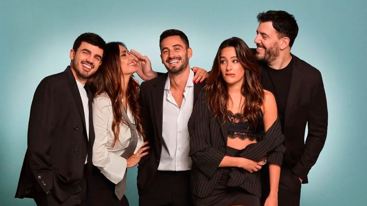 La figura de Luzu que blanqueó romance con un tiktoker: los besos que confirman el amor.