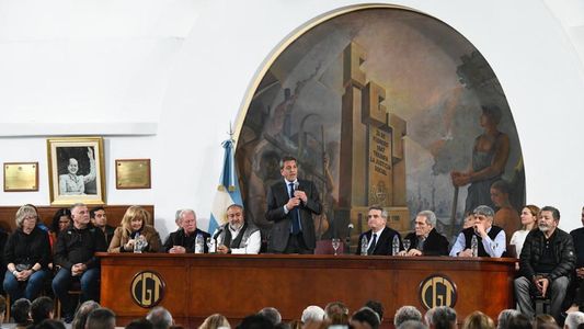 Limitado por las negociaciones con el FMI, Massa evita hablar de aumentos de salarios y espera anunciar el nuevo acuerdo el viernes