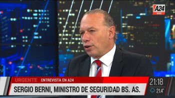 Mientras el Gobierno negocia la postergación de las elecciones, Berni opinó: Carece de importancia