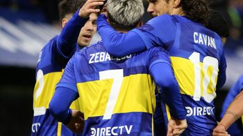 Ezequiel Zeballos y Edison Cavani, autores de los dos primeros goles de Boca. (Foto: NA) Ezequiel Zeballos y Edison Cavani, autores de los dos primeros goles de Boca. (Foto: NA)